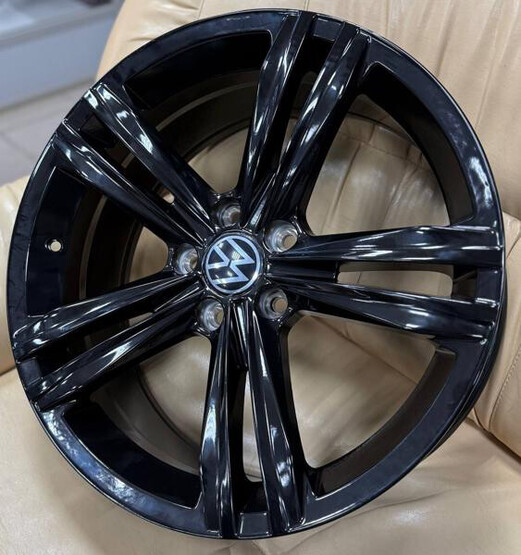 Диск Iwheel Ivf-3111 18x8 5x112 ET35 DIA57.10 B