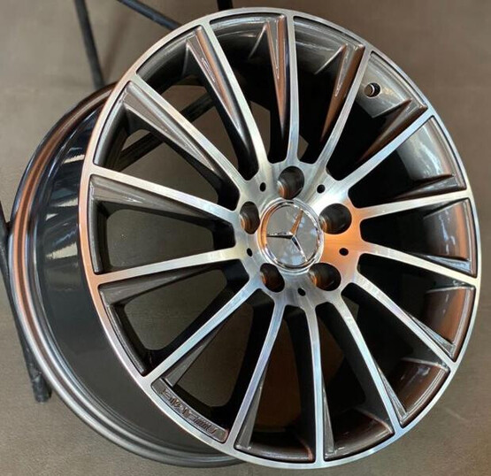 Диск Replica Fr Mr 911 20x8.50 5x112 ET35 DIA66.60 MG